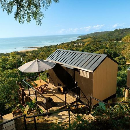 Bobocabin Umarato, Sumba Уайкабубак Екстериор снимка
